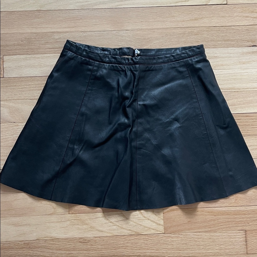 Elegant Black Leather Skirt size S